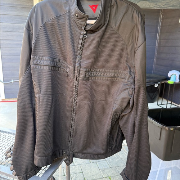 Dainese Black lightweight motorcycle jacket - Picture 1 of 3